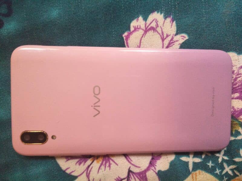 vivo y97 8/256 real Condition 10/10 CNIC copy with charger consection 2