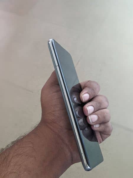 OnePlus 9pro (Single Dot) 3