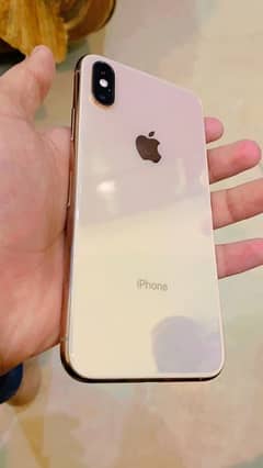 i phone xs all ok 64 gb non pta fectry  10/9.5 condition gold coller