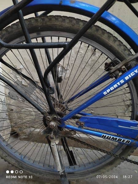 Full size blue humber bicycle, 9/10 condition 6