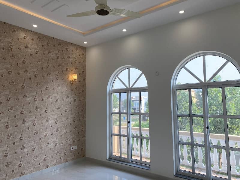 BRAND NEW FIRST ENTRY 6 MARLA HOUSE FOR RENT IN DHA RAHBAR SECTOR 2 0