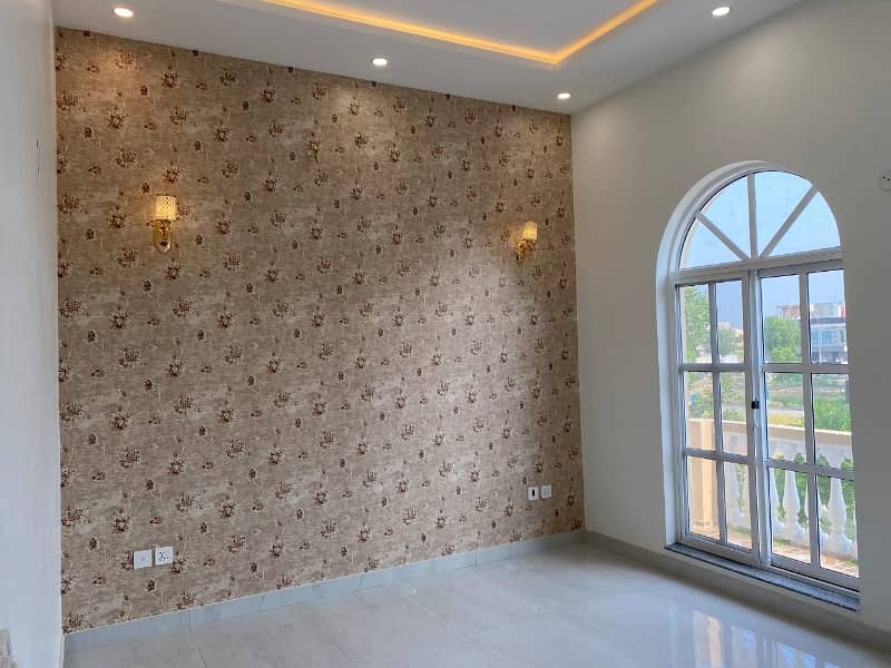 BRAND NEW FIRST ENTRY 6 MARLA HOUSE FOR RENT IN DHA RAHBAR SECTOR 2 6