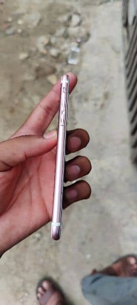Iphone 6s 64GB Official PTA Approved 1