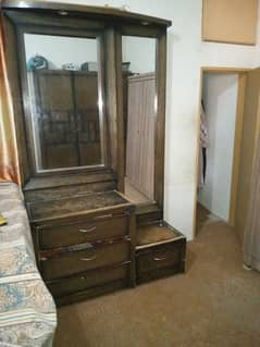 Dressing Table use condition
