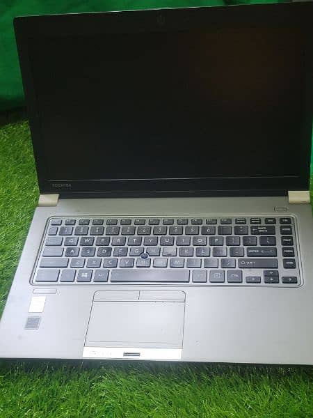 Toshibha Z40 Slimmest i5 5th gen Laptop 8gb Ram 5