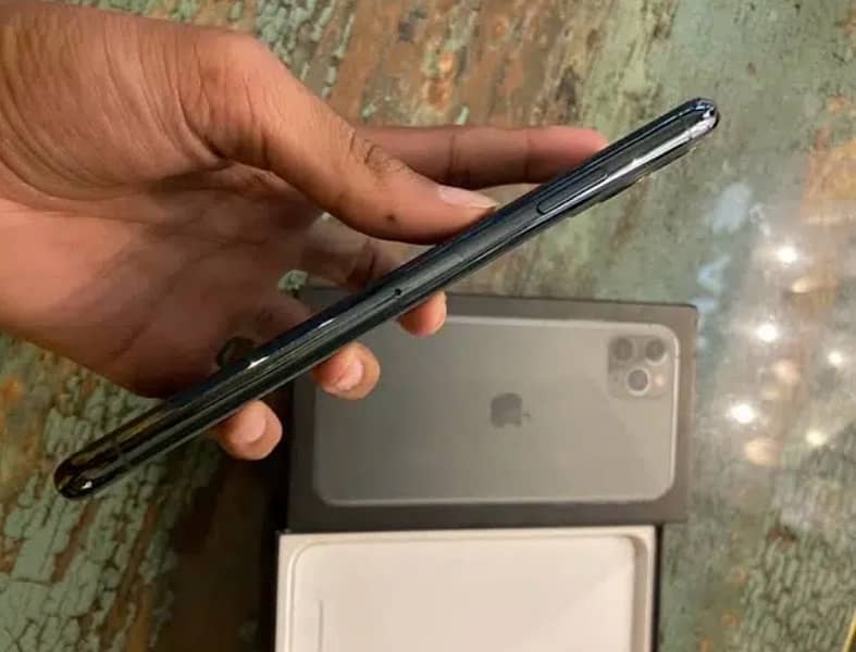 iPhone 11 Pro Max 64gb pta approved full box 7