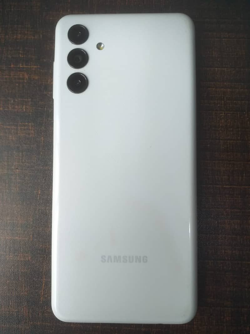 Samsung A04s with box and charger 3
