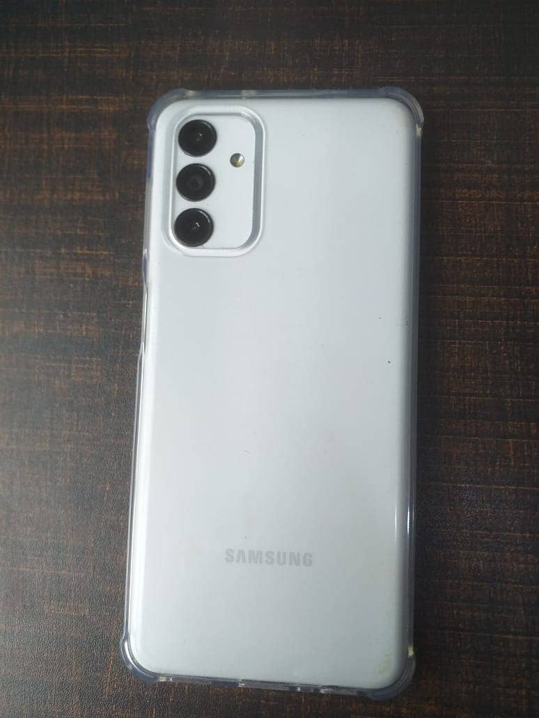 Samsung A04s with box and charger 8