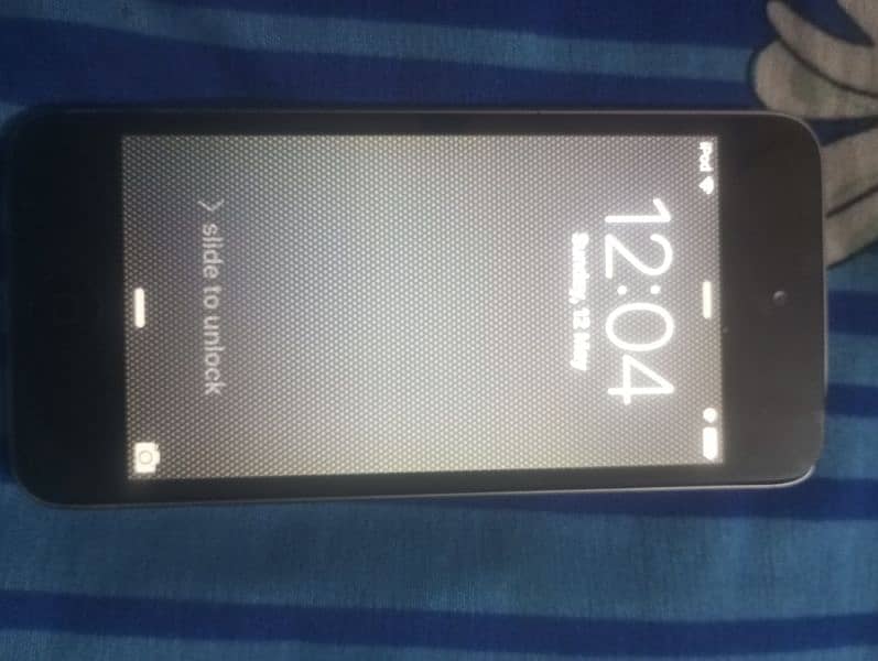 iPod Touch 5th Gen 16GB 0