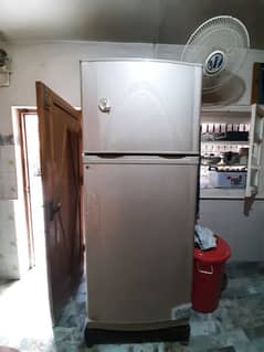dawlence 91996D two door fridge + Freezer