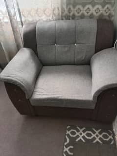5 seater sofa set with 2 dice