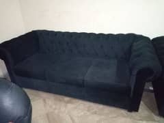 black valvte sofa 0