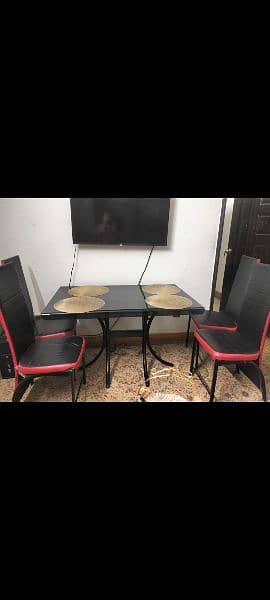 used dinning in good condition 1
