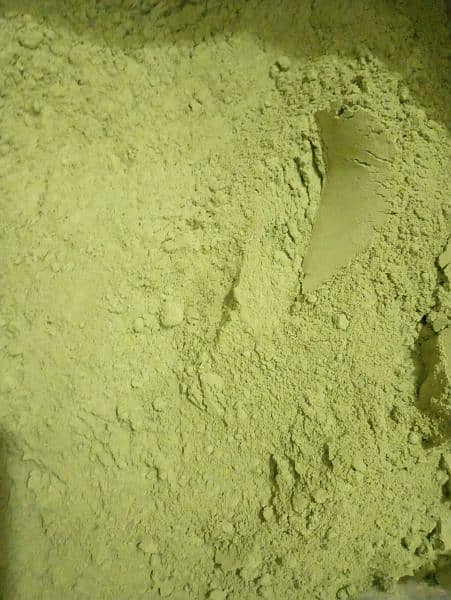 Moringa Leaf Powder 2