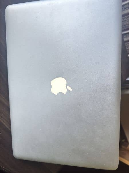 Apple MacBook pro core i7 15inch 2011 6