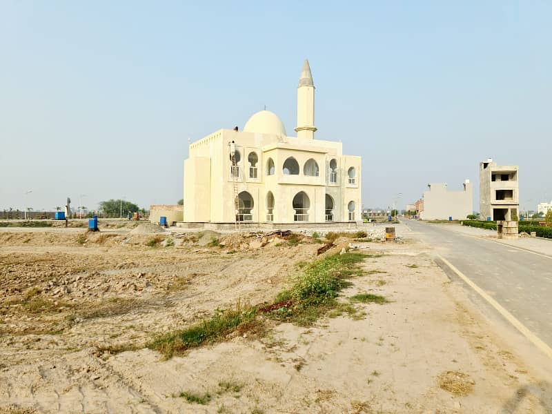 3 Marla Plots Available On Installment At Very Low Price In LDA Approved Society 2