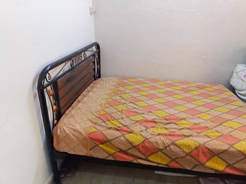 Sale An Iron Bed on urgent basis 2