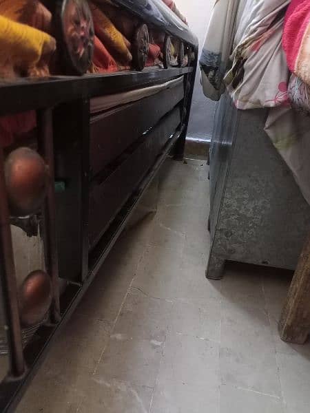 Sale An Iron Bed on urgent basis 3