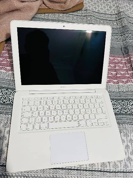 MacBook pro Urgent for sale 11