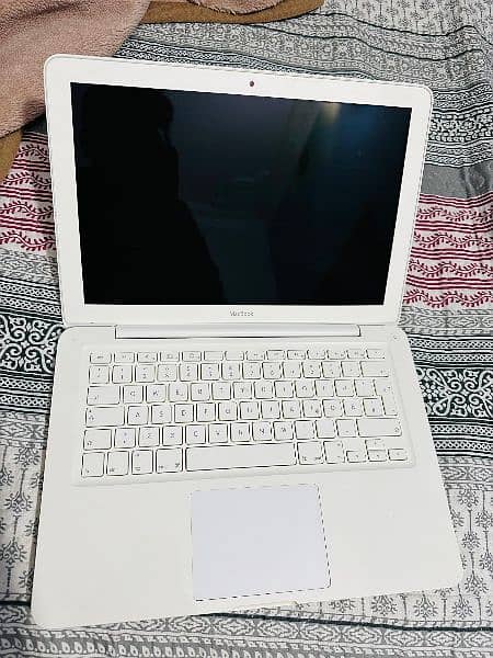 MacBook pro Urgent for sale 12