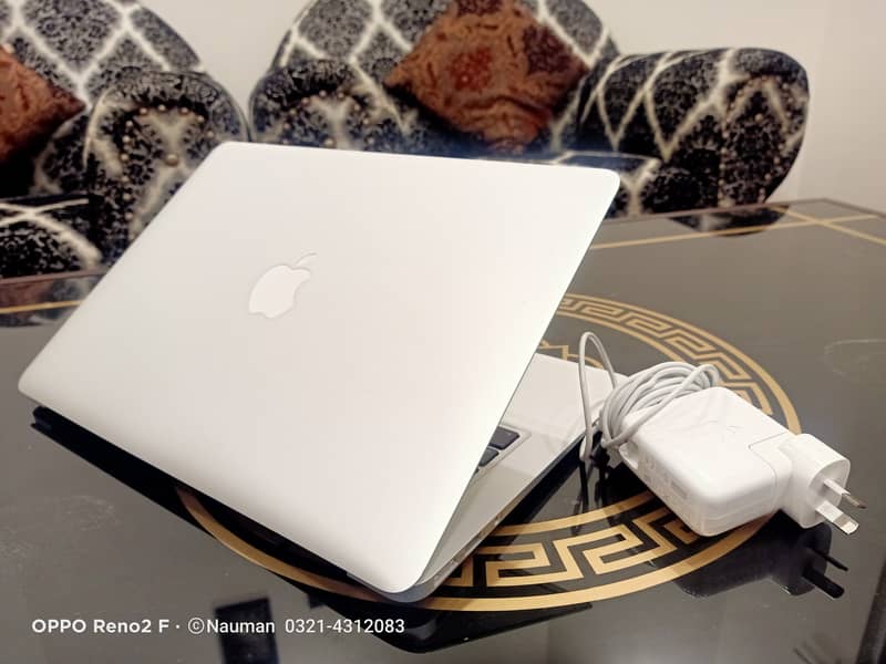 Apple MacBook Air 2015-13" Display-Core i7-8GB RAM-256GB SSD 0