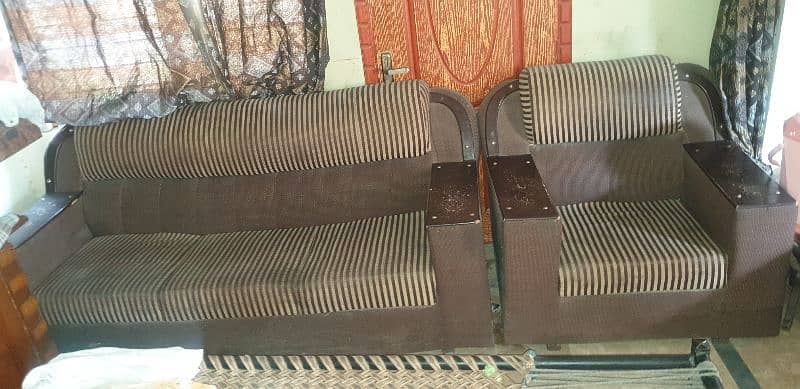 Sofa set in good condition 0