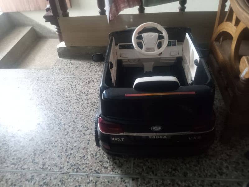 kids chargeable car best for kids UpTo 8 years 2