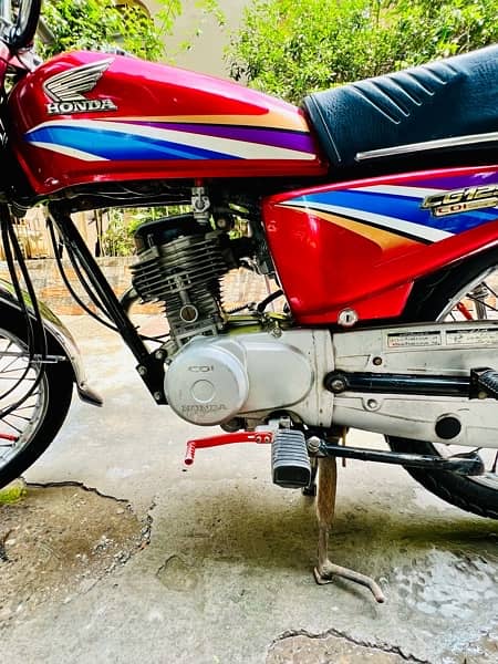 Honda CG 125 model 2009 totally genuine condition in gujranwala city 3