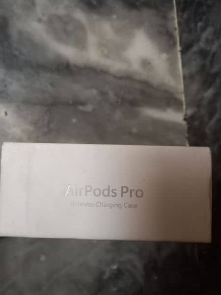 100 percent origional airpods pro all ok 10 by 10 hai 0