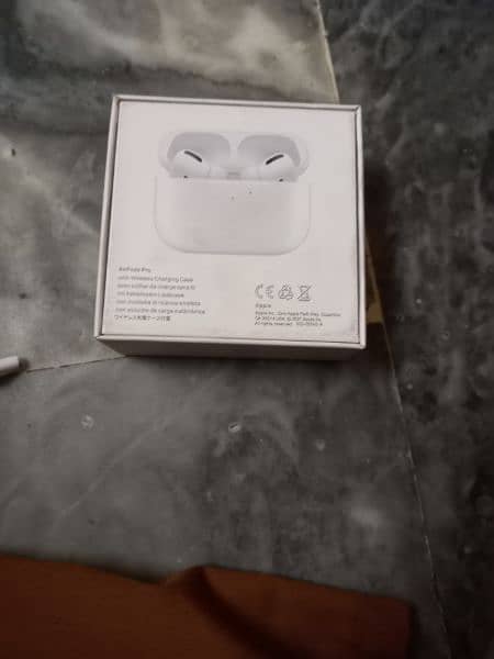 100 percent origional airpods pro all ok 10 by 10 hai 1