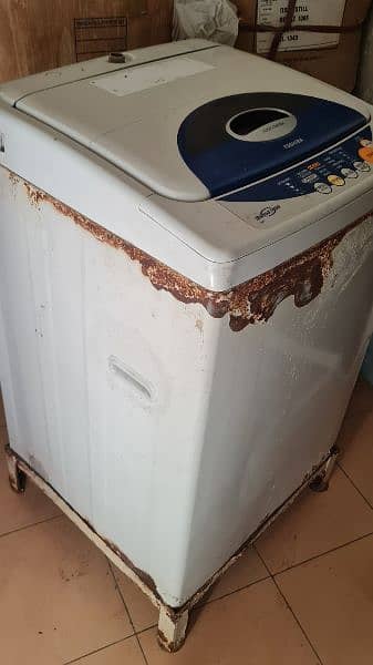 Fully automatic washing machine in working condition 4