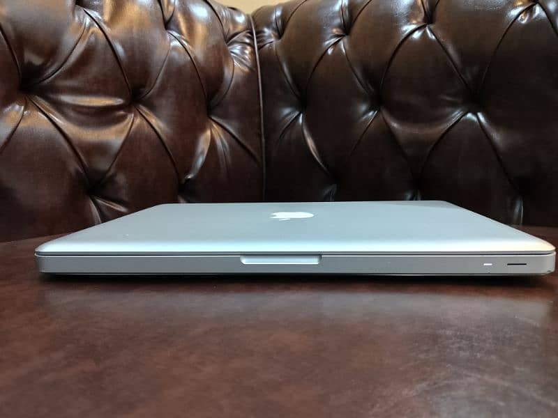 MacBook Pro early 2011 13.3 inches 1