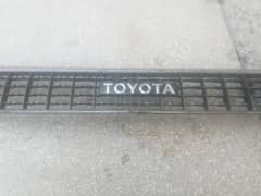 Toyota corolla front grill model 1988 0