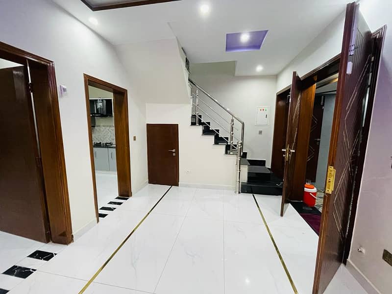 5 Marla Residential House For Sale In BB Block Bahria Town Lahore 4
