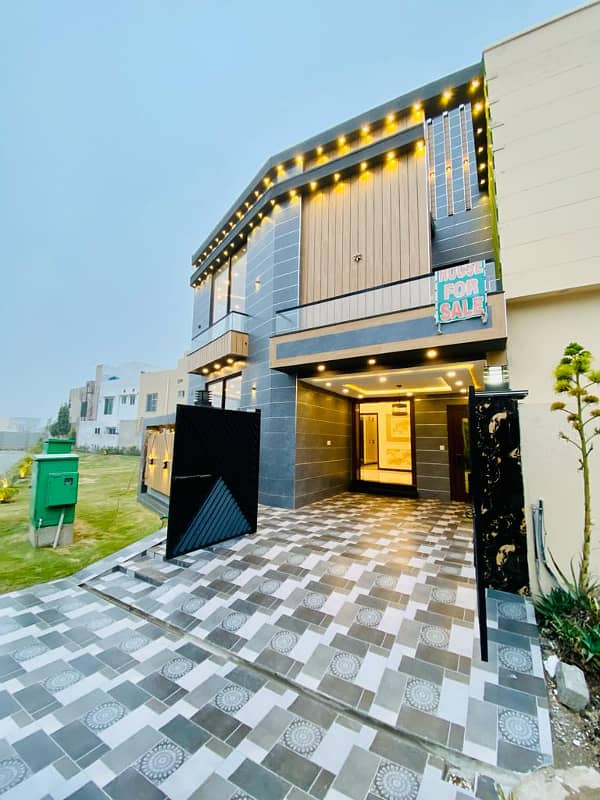 5 Marla Residential House For Sale In CC Block Bahria Town Lahore 1