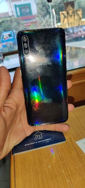 SAMSUNG GALAXY A50 EXCHANGE OR SELL 1