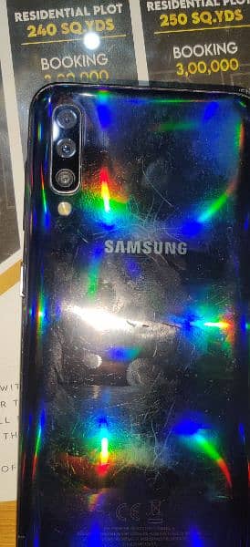 SAMSUNG GALAXY A50 EXCHANGE OR SELL 13