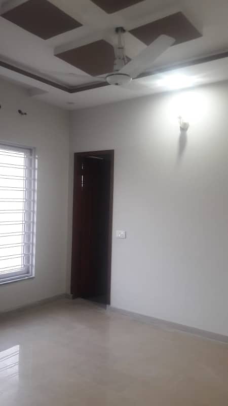 Beautiful Upper Portion Available For Rent (Real pictures) 2