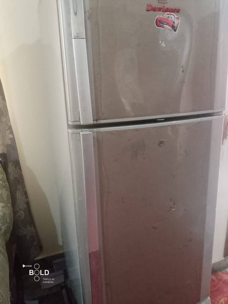 Dawalance refrigerator ( urgent Sale ) 1