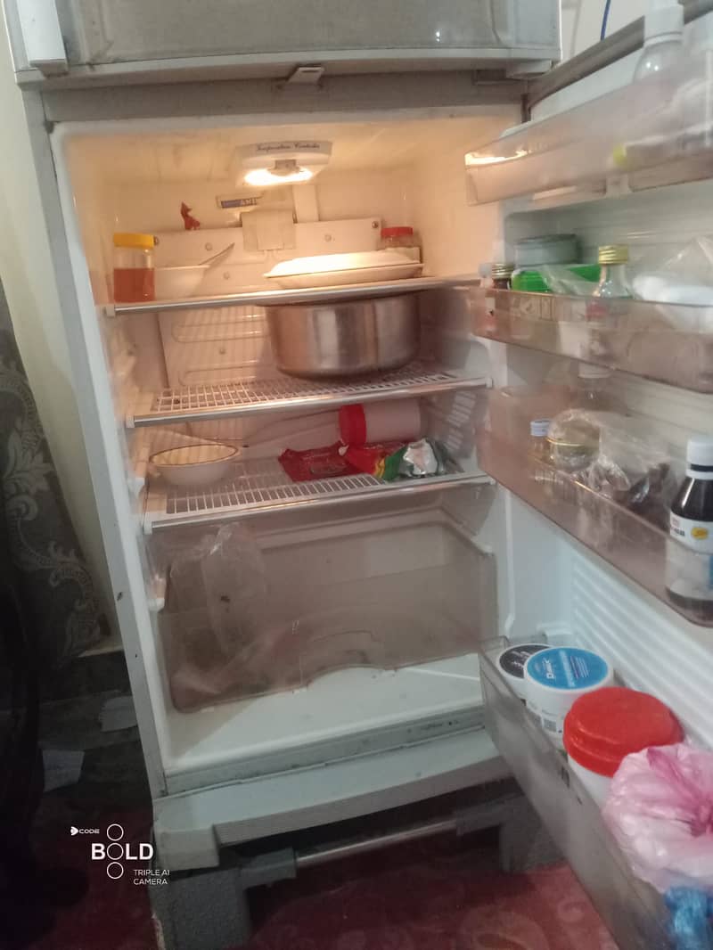 Dawalance refrigerator ( urgent Sale ) 3