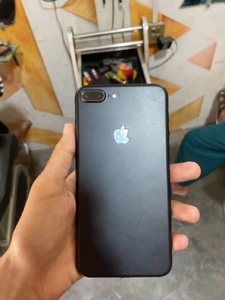 iPhone 7+ 128 gb pta approved for sell 1