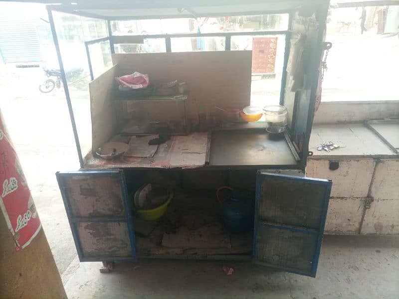 Used For Berger And Shawarma Counter In Used Condition 10/8 Condition 2