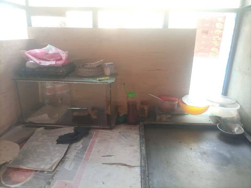 Used For Berger And Shawarma Counter In Used Condition 10/8 Condition 4