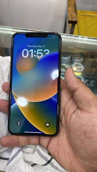 iphone 11 pro max A1 condition 64 1