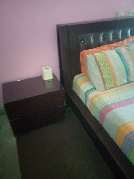 King size Bed with 2 side Tables 0