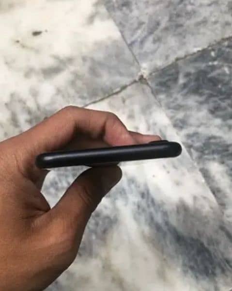 iphone 7 jeet black new conditions jv phone 3