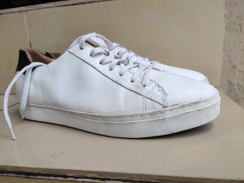 TOM TAYLOR WHITE LEATHER SNEAKERS 1