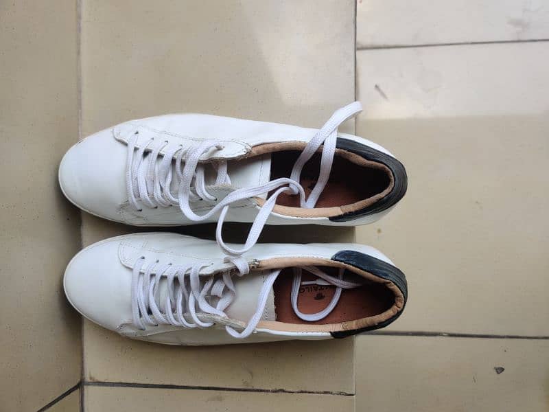 TOM TAYLOR WHITE LEATHER SNEAKERS 2