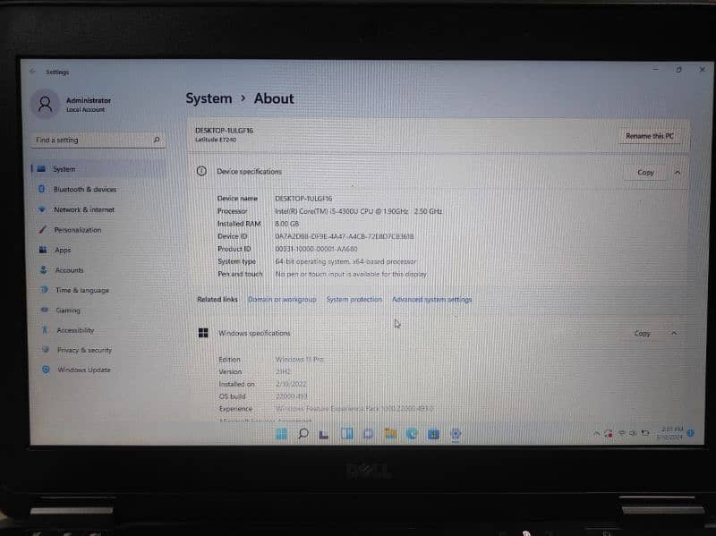 Selling Dell E7240 in a very good working condition 1