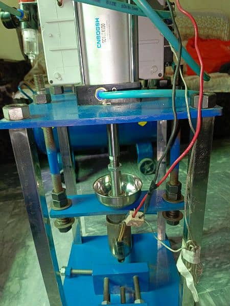 Automatic Molding Machine with Air Compressor 3